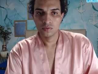 raphael-cams — Camsoda recorded stream image, 14.04.2026 18:10