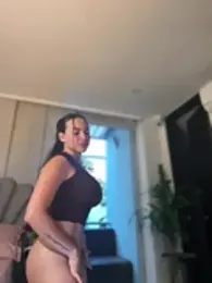 HannaBeckett — Stripchat recorded stream screenshot (14 Apr 2026)