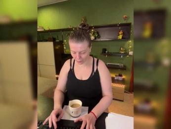 Veronika_Gold — Bongacams recorded stream screenshot (14 Apr 2026)