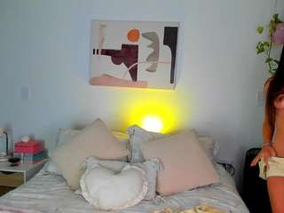 ahinoaa — Camsoda recorded stream image, 14.04.2026 23:20