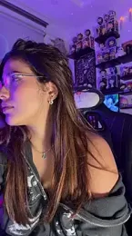 crystal_bunny7 — Stripchat recorded stream image, 15.04.2026 02:30