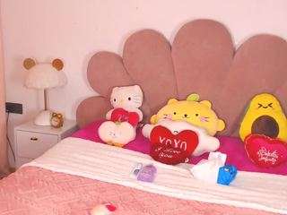 midnightmistress1 — Camsoda recorded stream image, 15.04.2026 06:50