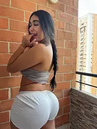 emma_andrew1 — Stripchat recorded stream image, 15.04.2026 14:20