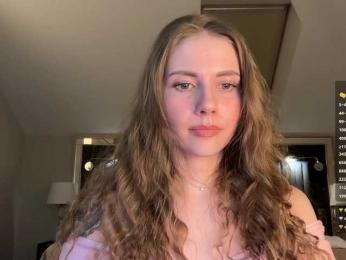 VikkiExtraCheese — Bongacams recorded stream image, 15.04.2026 19:30
