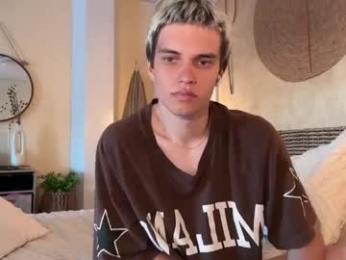 twl8vibe — Chaturbate recorded stream image, 15.04.2026 16:00