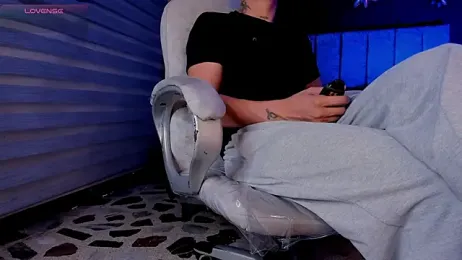 LiamDeep — Stripchat recorded stream image, 16.04.2026 20:10