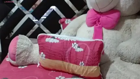 SarithaBunny — Stripchat recorded stream image, 17.04.2026 00:00