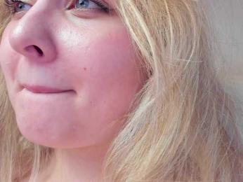 teeencute — Bongacams recorded stream image, 17.04.2026 04:50