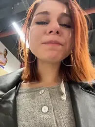 RosieSecret — Stripchat recorded stream image, 17.04.2026 08:00