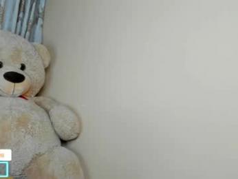 littlepinky77 — Chaturbate recorded stream image, 17.04.2026 09:10