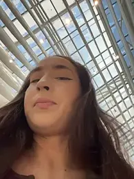 Holly_Play — Stripchat recorded stream image, 17.04.2026 12:00