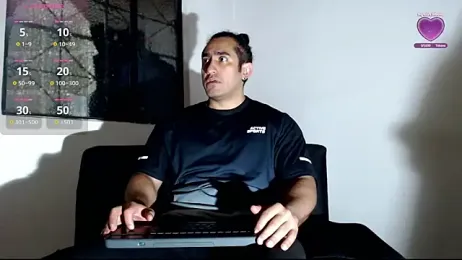 willian_m777 — Stripchat recorded stream image, 18.04.2026 04:00