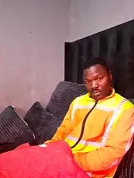 Petrossa — Stripchat recorded stream image, 18.04.2026 05:00