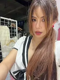 Selenaaaaa- — Stripchat recorded stream image, 18.04.2026 04:20