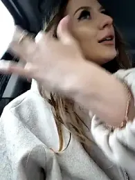 caressyourself — Stripchat recorded stream image, 18.04.2026 07:50
