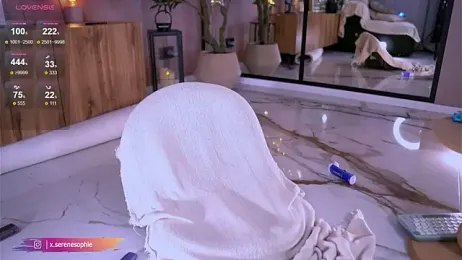 Serene_Sophiex — Stripchat recorded stream screenshot (18 Apr 2026)