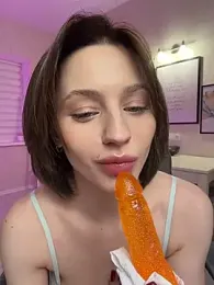 Camilla_Railian — Stripchat recorded stream image, 18.04.2026 21:00