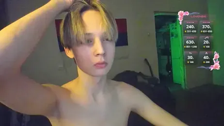 Vampirella_GS — Stripchat recorded stream image, 19.04.2026 14:30