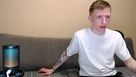 juliaanddima — Stripchat recorded stream image, 19.04.2026 21:30