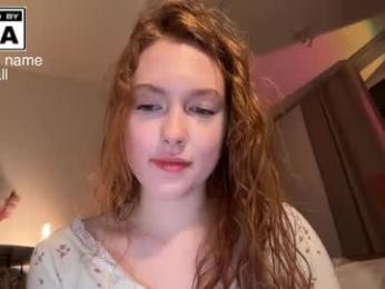 miafleur — Chaturbate recorded stream image, 19.04.2026 23:00