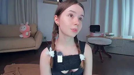 DominikaElis — Stripchat recorded stream image, 20.04.2026 20:00