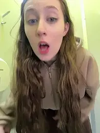 FroggyAnna — Stripchat recorded stream image, 20.04.2026 21:10
