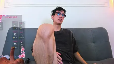 Cum_hunters — Stripchat recorded stream image, 21.04.2026 03:00