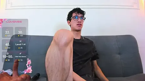 Cum_hunters — Stripchat recorded stream image, 21.04.2026 03:00