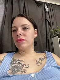 Lola_Hale — Stripchat recorded stream image, 21.04.2026 18:00