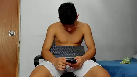 andrew_rose_ — Stripchat recorded stream image, 21.04.2026 20:10