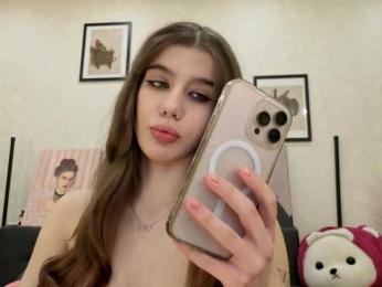 dolly-ll — Bongacams recorded stream image, 22.04.2026 13:20