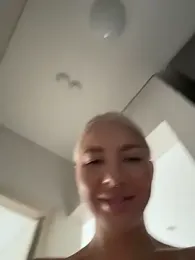 NewLale — Stripchat recorded stream image, 24.04.2026 02:30