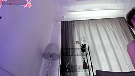 AvenGlow — Stripchat recorded stream image, 24.04.2026 05:50