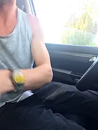 Zeefy — Stripchat recorded stream image, 25.04.2026 08:00