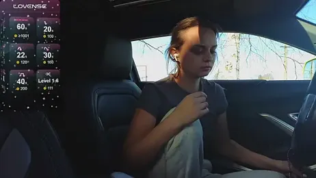 Misss_Vikk — Stripchat recorded stream image, 25.04.2026 12:00