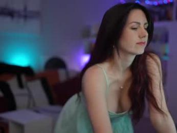 _blackbee_ — Chaturbate recorded stream image, 26.04.2026 09:20