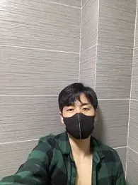 kimze7 — Stripchat recorded stream image, 26.04.2026 13:30