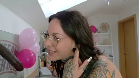 BrownieyQueen — Stripchat recorded stream image, 27.04.2026 06:50