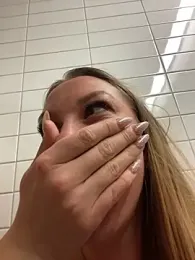 Sweet___Emily — Stripchat recorded stream image, 27.04.2026 15:10