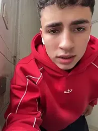 AdrianRinaldi — Stripchat recorded stream image, 27.04.2026 14:00