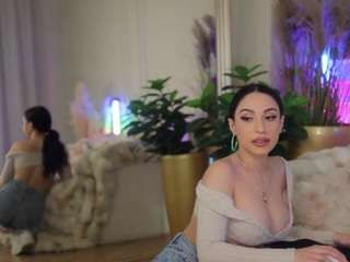 anaisbloom — Camsoda recorded stream image, 27.04.2026 19:20