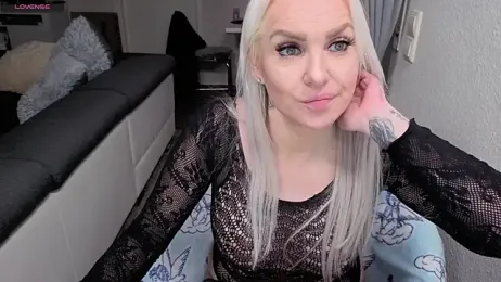 MIA-XXX — Stripchat recorded stream image, 28.04.2026 03:20