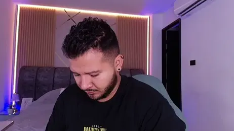 mister_miike — Stripchat recorded stream image, 28.04.2026 03:00