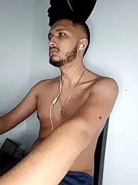 mosmar_20 — Stripchat recorded stream image, 28.04.2026 21:00