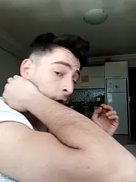 Yasinyasin7 — Stripchat recorded stream image, 29.04.2026 05:00