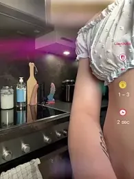 Izzy_Inked — Stripchat recorded stream image, 29.04.2026 08:40