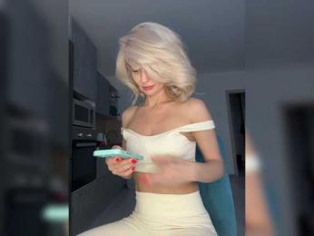 -Molly- — Bongacams recorded stream image, 09.03.2025 11:10