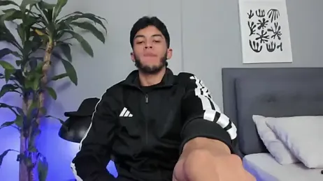 Tylerffoxx — Stripchat recorded stream image, 30.04.2026 21:10