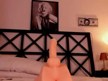 erikabee — Chaturbate recorded stream image, 30.04.2026 20:30