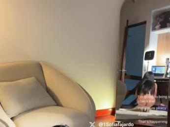 sweet_littleee — Chaturbate recorded stream image, 01.05.2026 02:30
